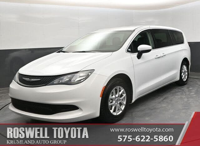 2023 CHRYSLER Voyager