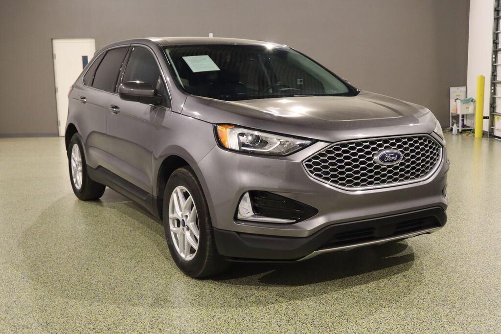 2022 FORD Edge