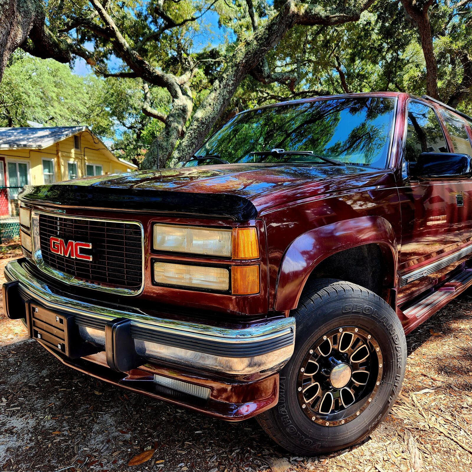 GMC Suburban