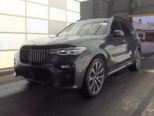 2022 BMW X7