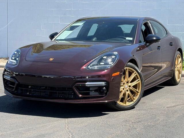 2023 PORSCHE Panamera