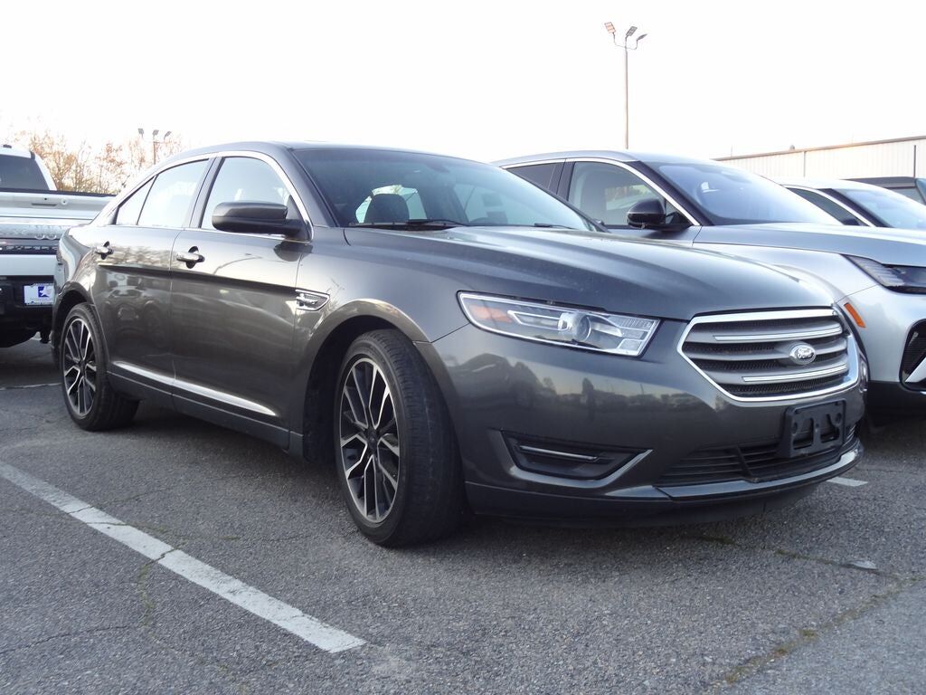 2018 FORD Taurus