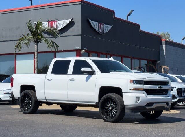 2018 CHEVROLET Silverado