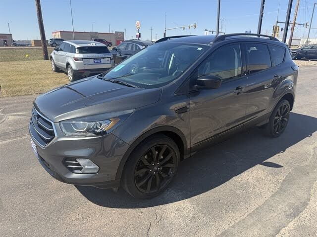 2017 FORD Escape