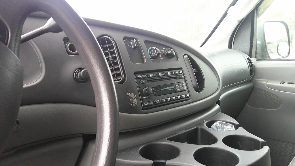 2008 FORD E-150