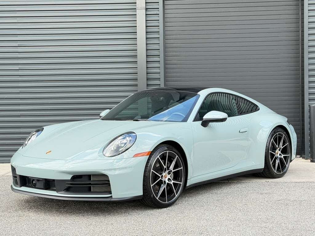 2025 PORSCHE 911