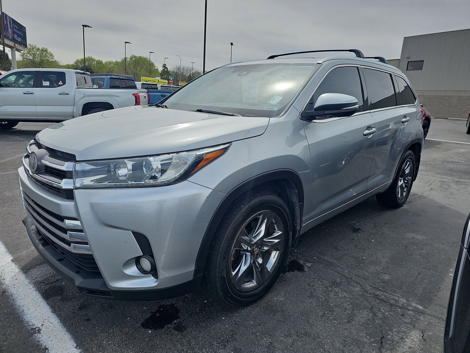 2018 TOYOTA Highlander
