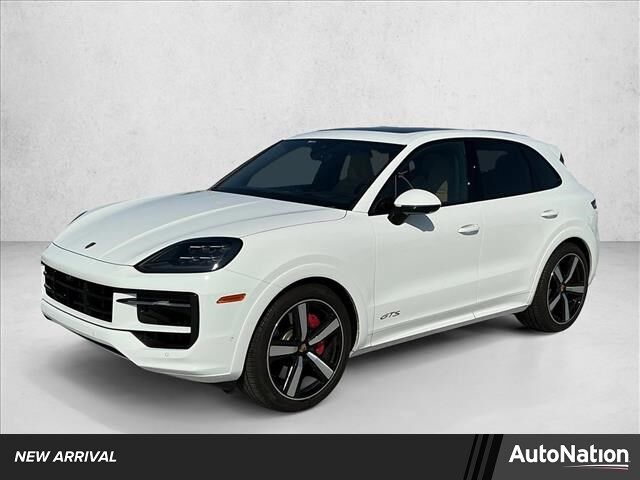 2025 PORSCHE Cayenne