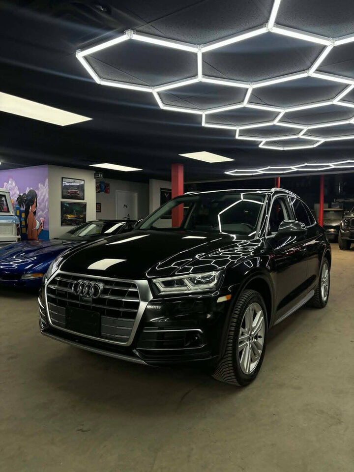 2018 AUDI Q5