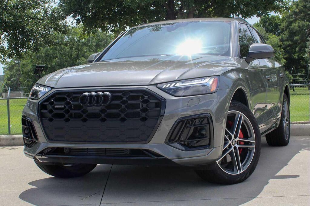 2024 AUDI Q5 e