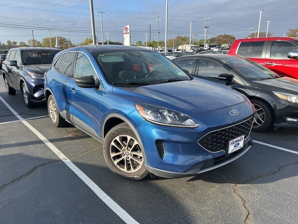 2022 FORD Escape