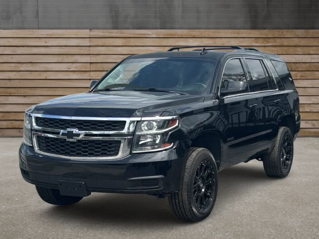 2017 CHEVROLET Tahoe