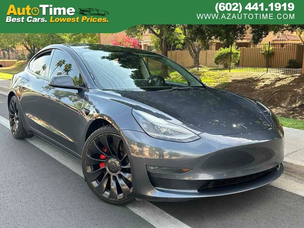 2022 TESLA Model 3