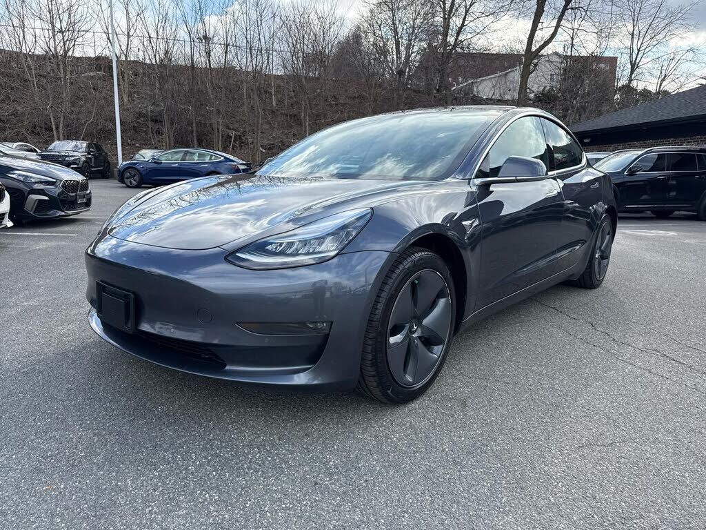 2019 TESLA Model 3