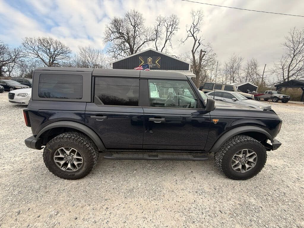 2021 FORD Bronco