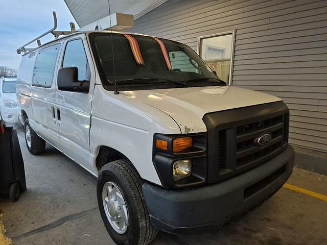 2013 FORD E-350