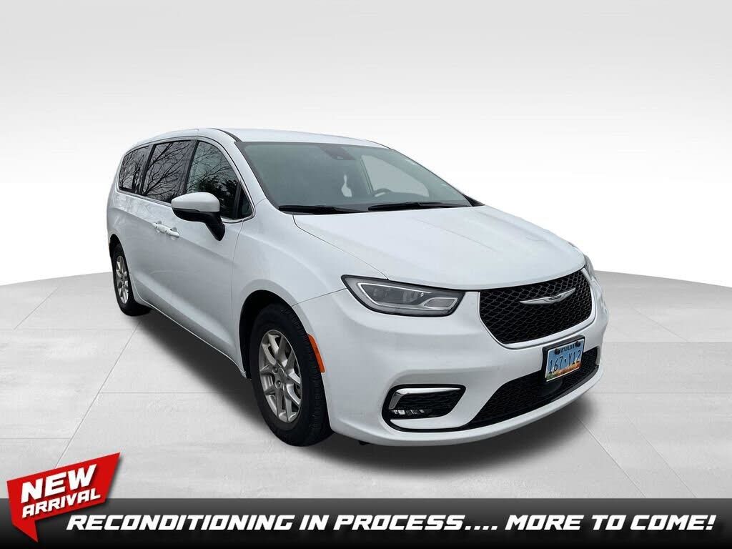 2023 CHRYSLER Pacifica