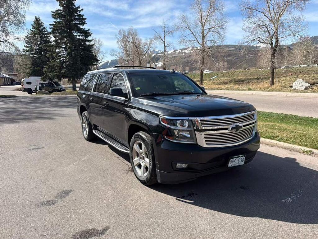2019 CHEVROLET Suburban
