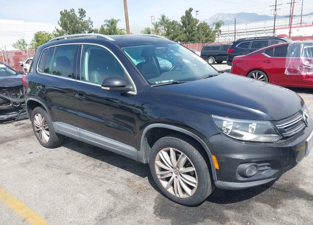 2013 VOLKSWAGEN Tiguan