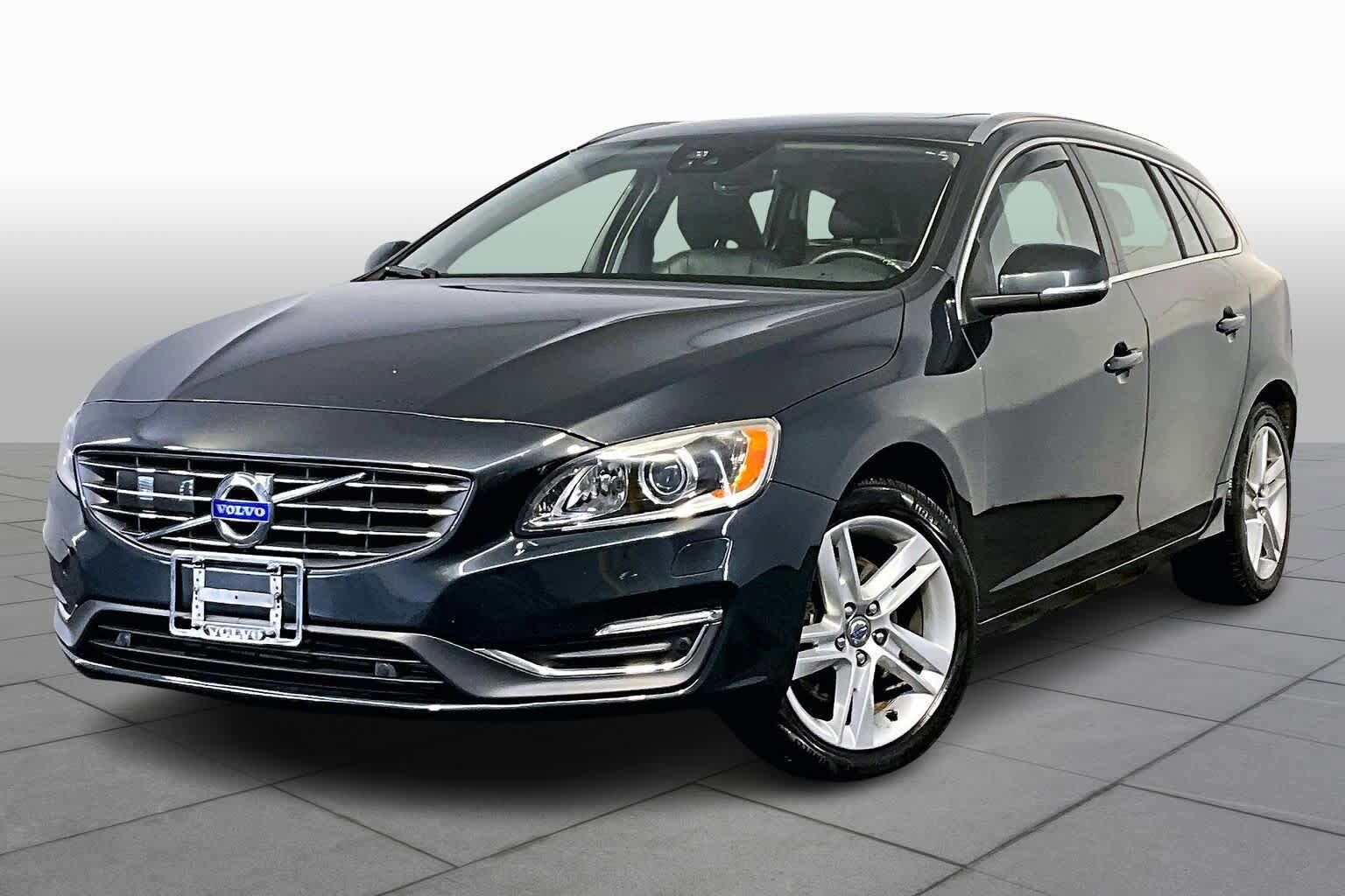 2015 VOLVO V60