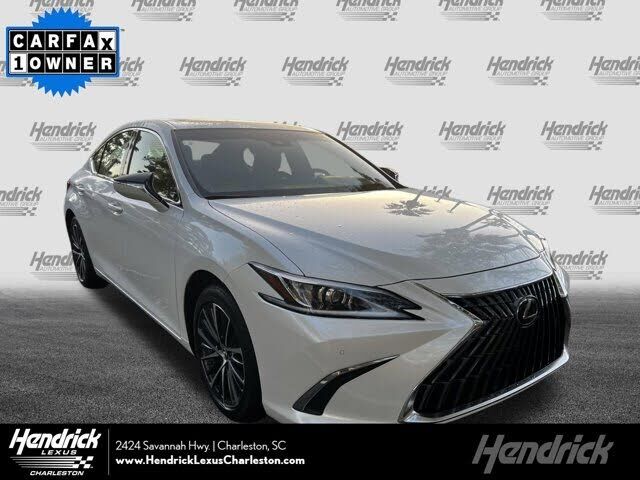 2025 LEXUS ES