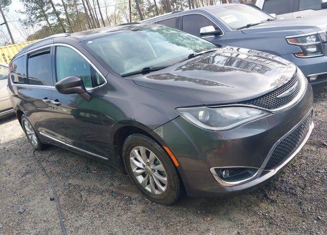 2019 CHRYSLER Pacifica