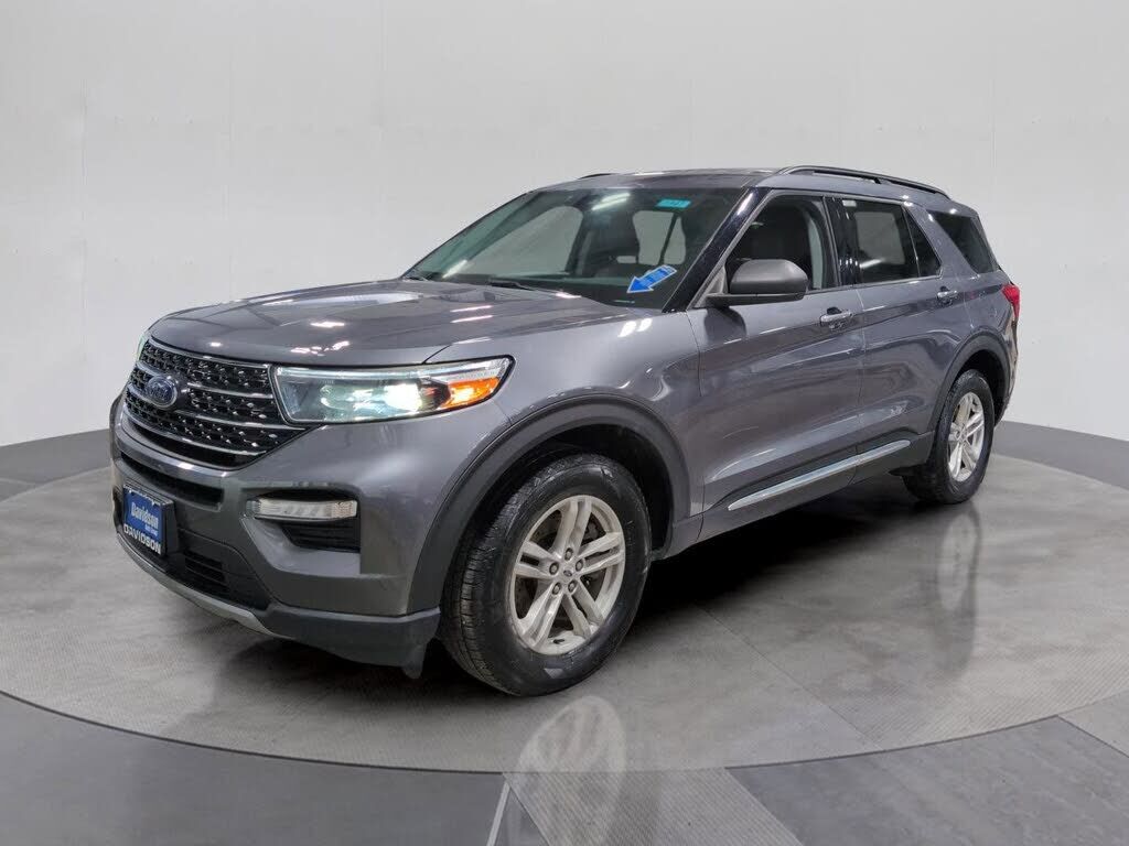 2021 FORD Explorer