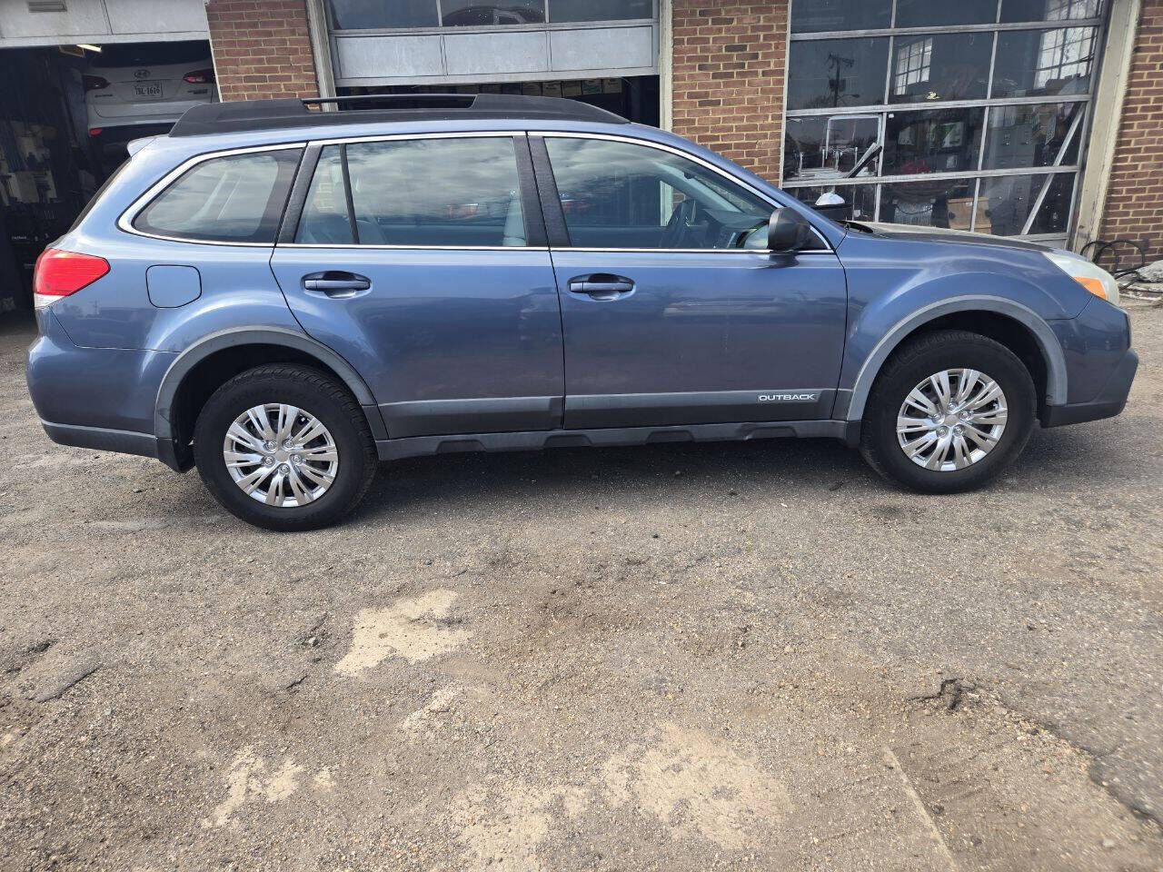 2013 SUBARU Outback