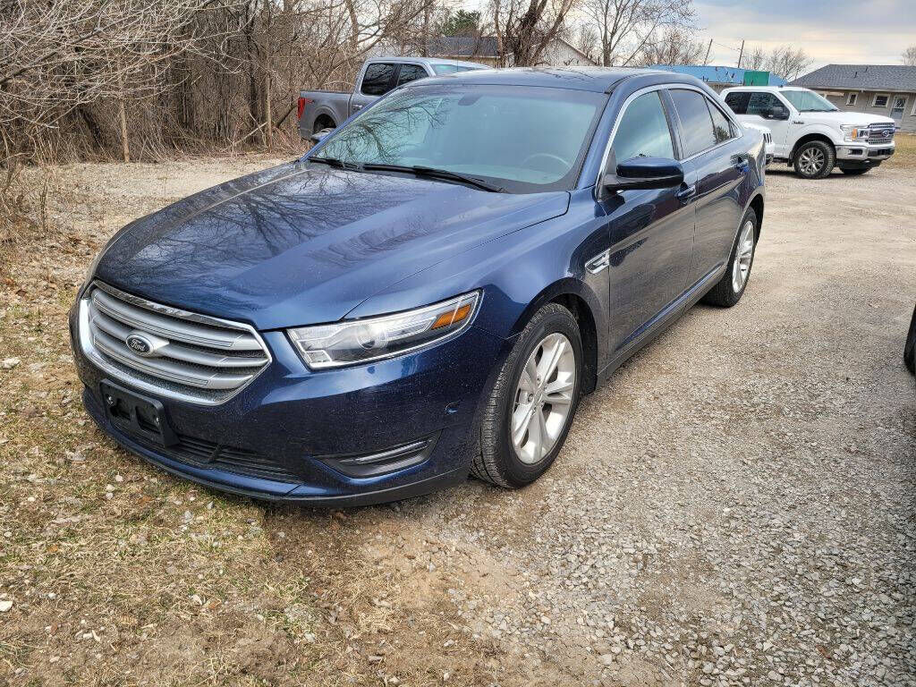 2016 FORD Taurus