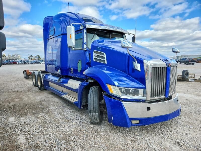 2018 WESTERN STAR 5700