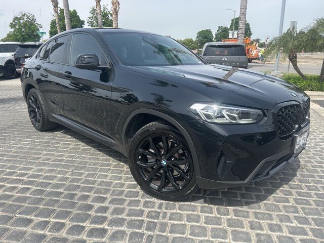 2022 BMW X4