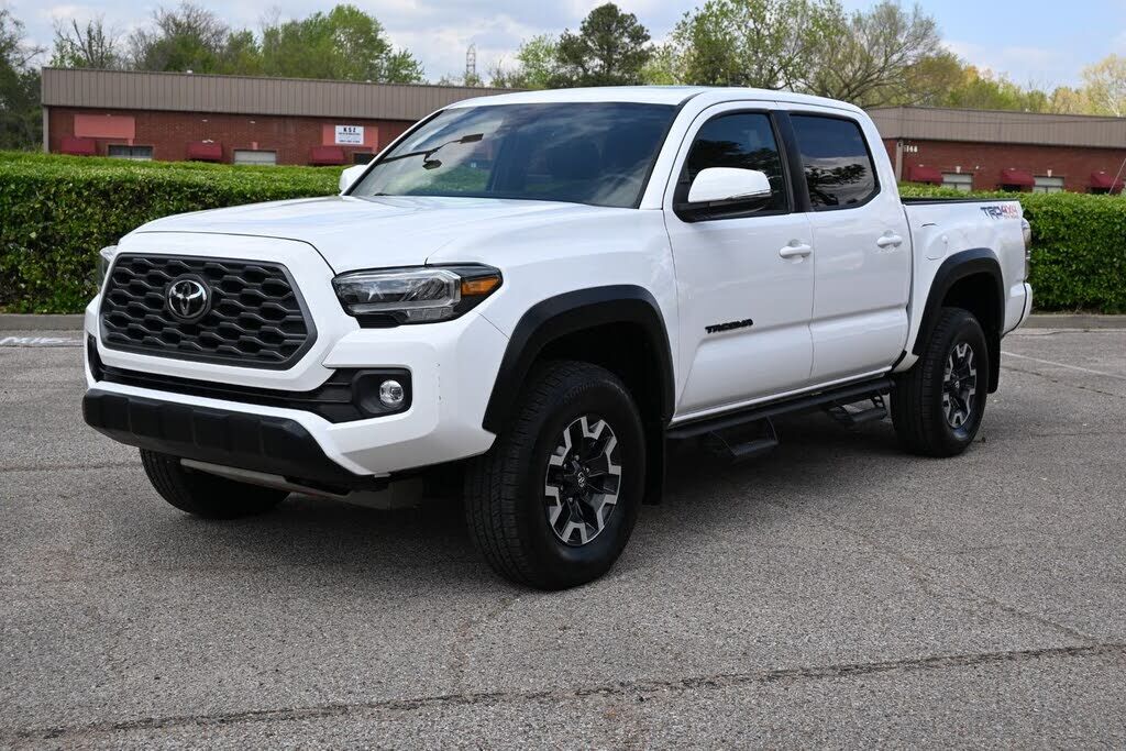 2020 TOYOTA Tacoma