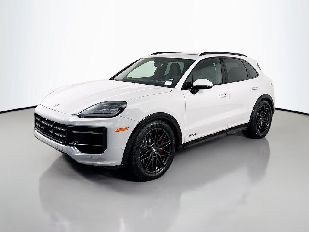 2026 PORSCHE Cayenne