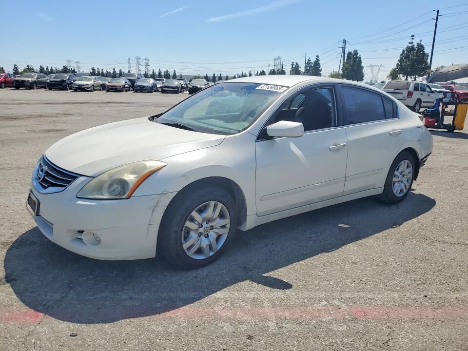 2011 NISSAN Altima