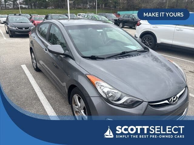 2013 HYUNDAI Elantra