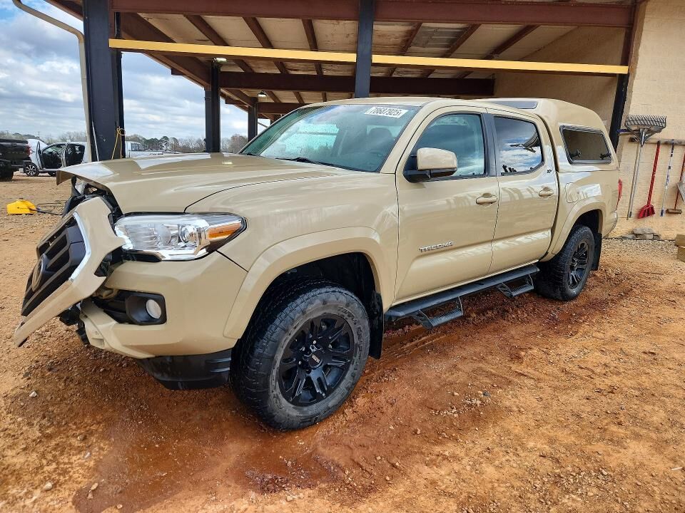 2020 TOYOTA Tacoma