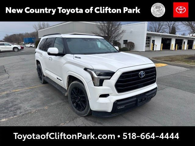 2024 TOYOTA Sequoia
