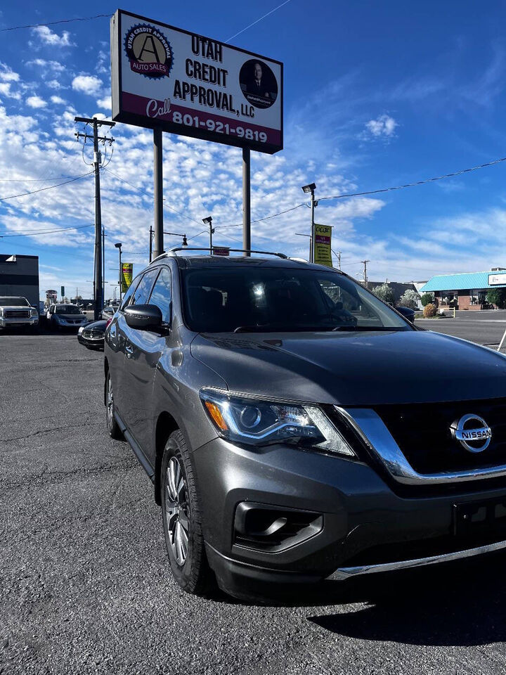 2019 NISSAN Pathfinder