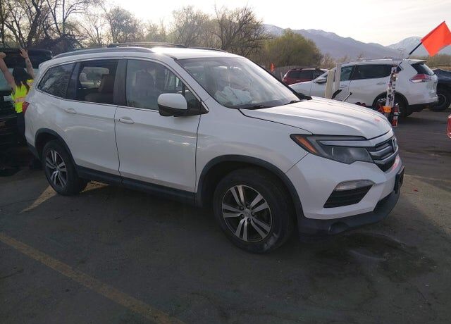 2016 HONDA Pilot