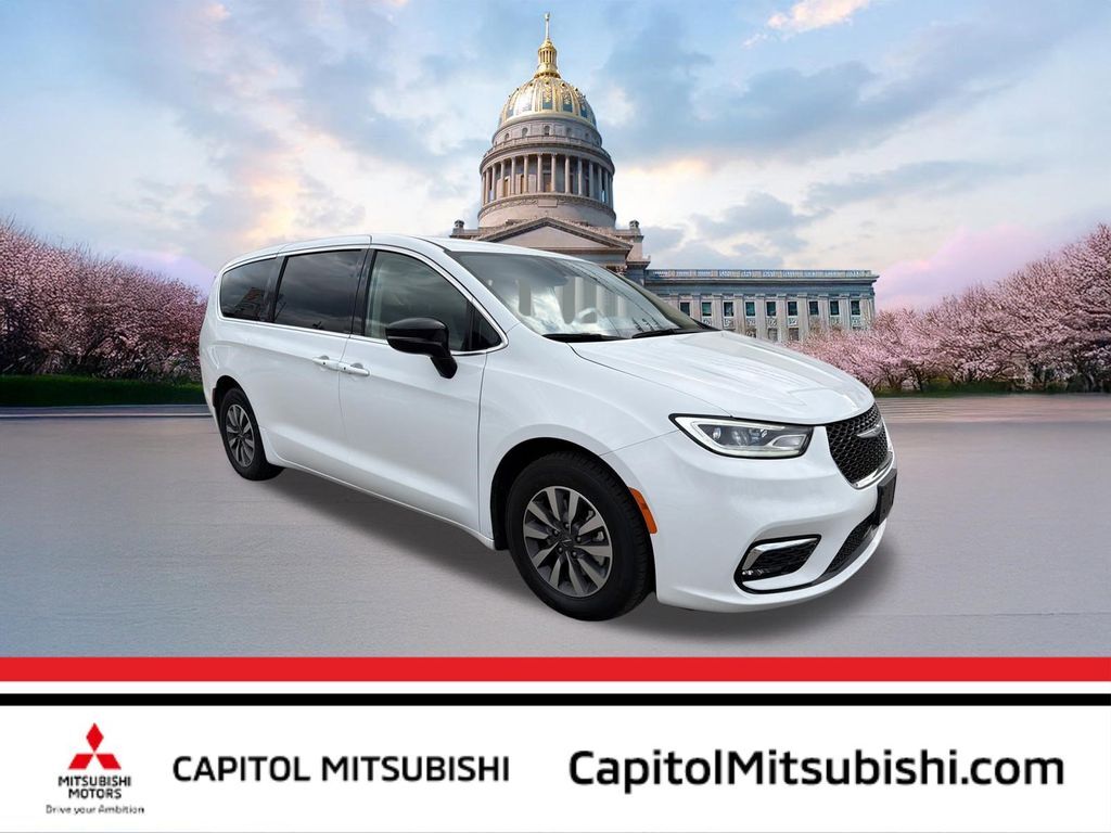 2024 CHRYSLER Pacifica