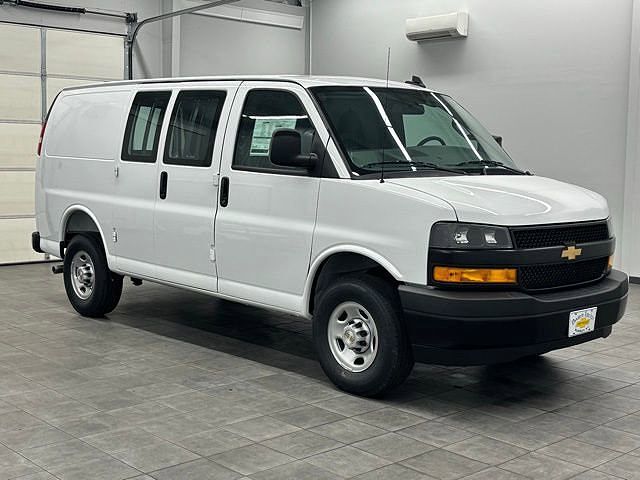 2026 CHEVROLET Express