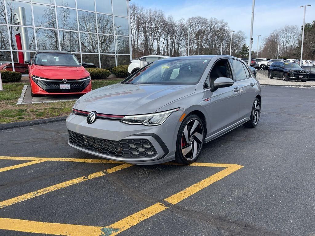 2022 VOLKSWAGEN Golf GTI