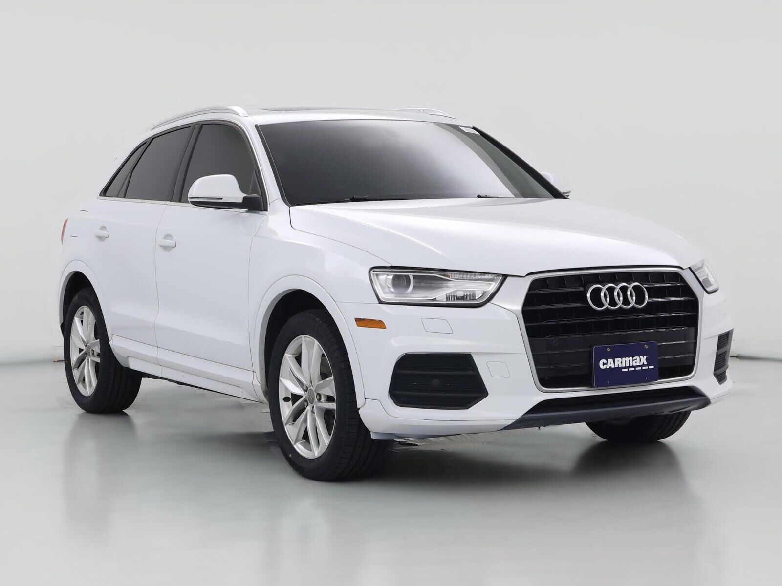 2016 AUDI Q3
