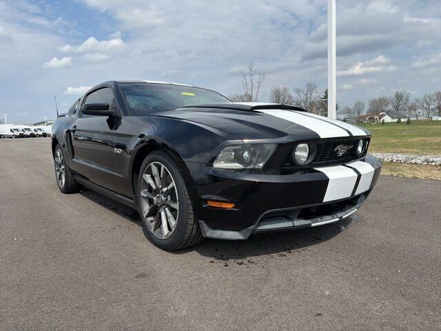 2011 FORD Mustang