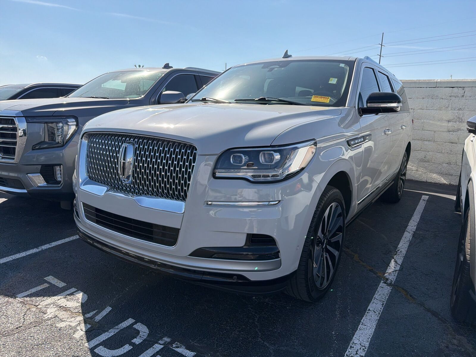 2024 LINCOLN Navigator L