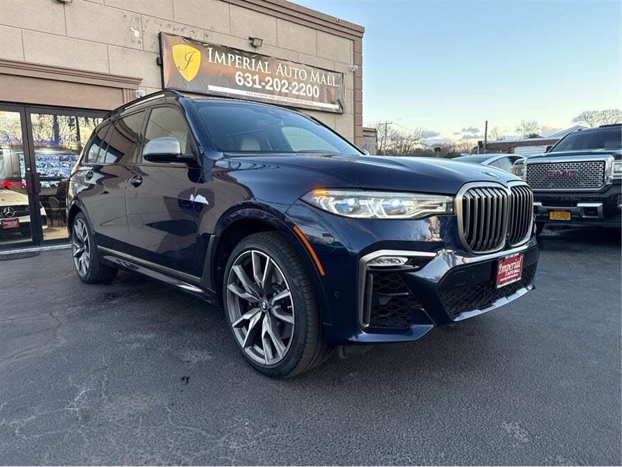2022 BMW X7