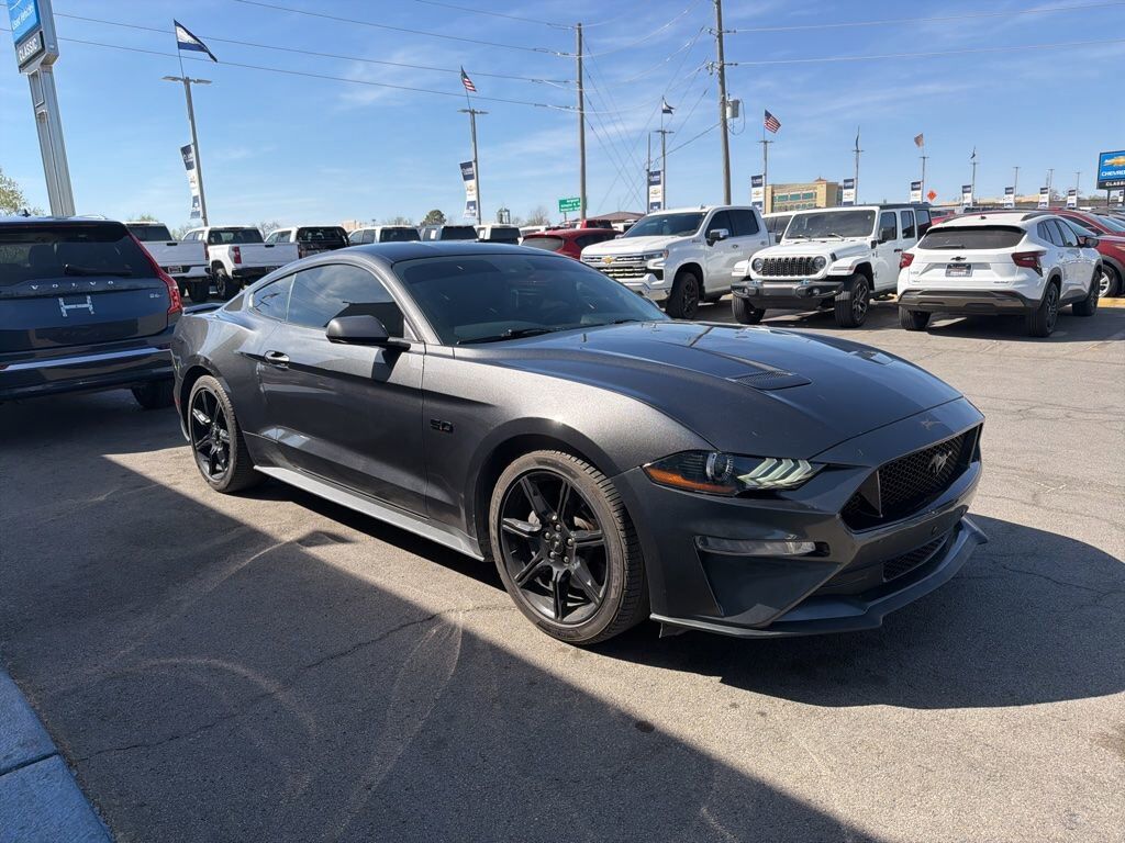 2020 FORD Mustang