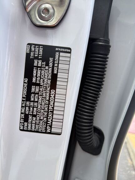 2023 PORSCHE Cayenne