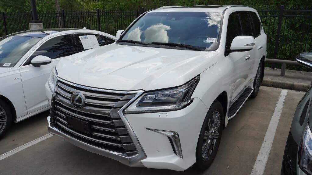 2017 LEXUS LX