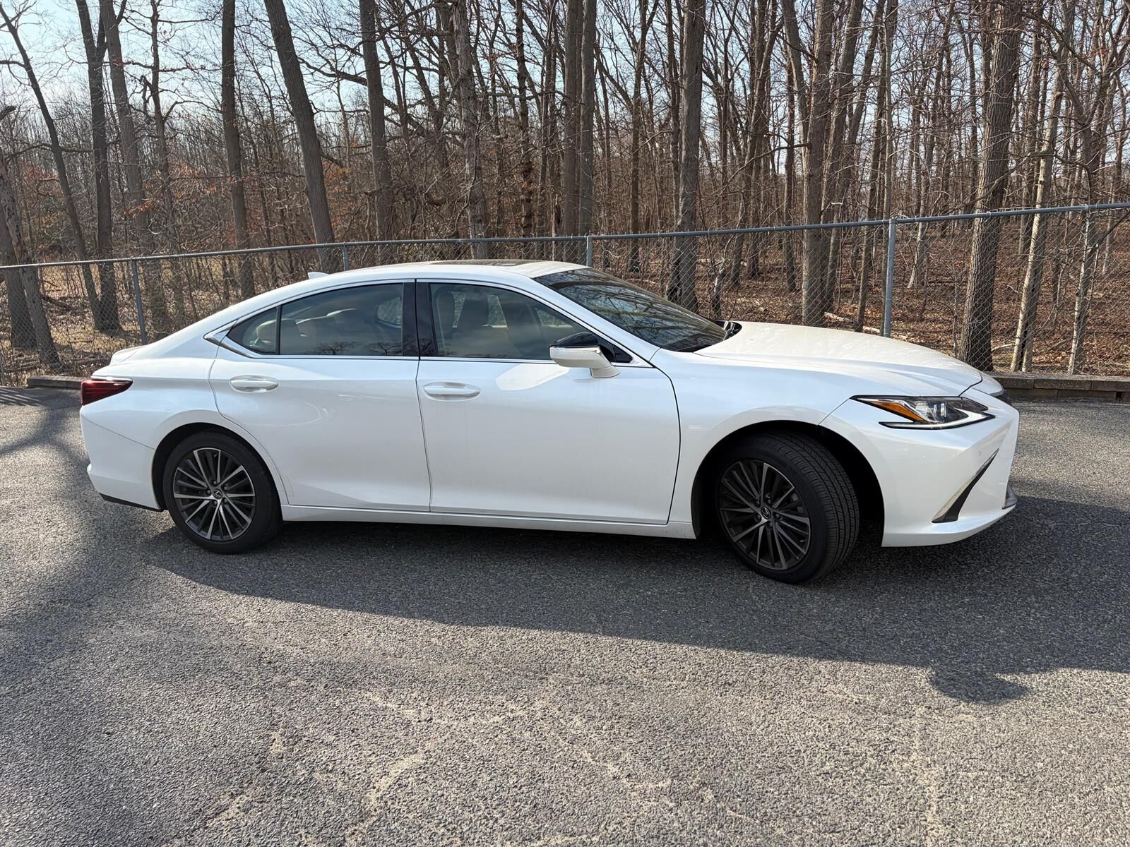 2023 LEXUS ES